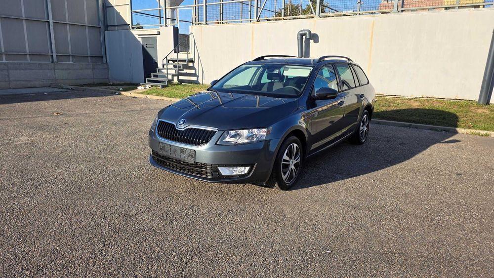 Vand/Schimb/Rate Skoda Octavia 2015 58.000 km navi color pilot CarPass