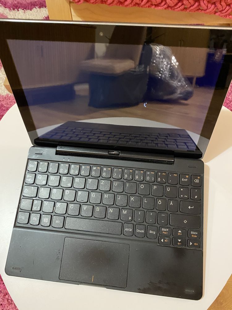 Lenovo Miix 300 таблет