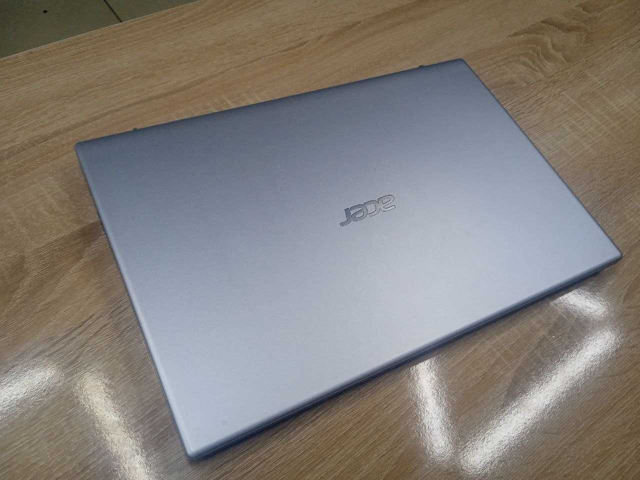 Acer intel Silver 8GB RAM/ 1024GB Doimiy xotira.