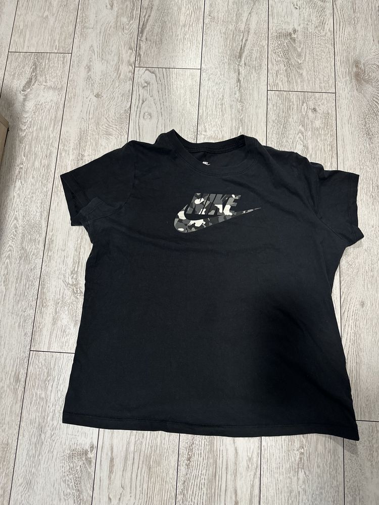 Тениска Nike