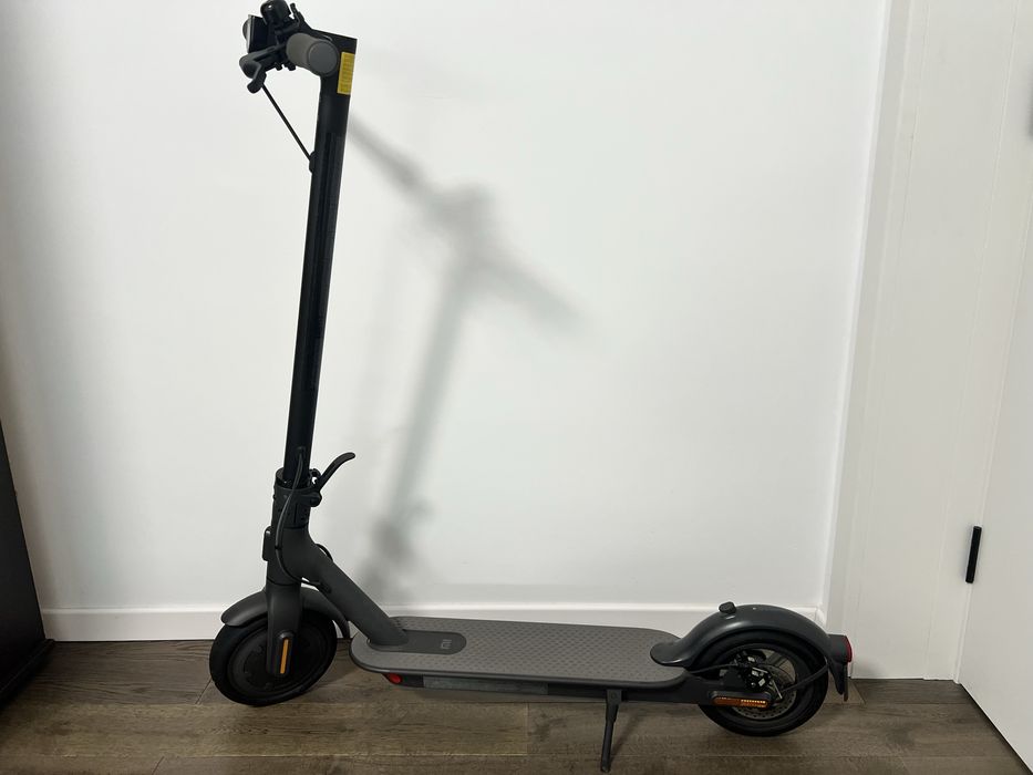 Xiaomi mi electric scooter essential