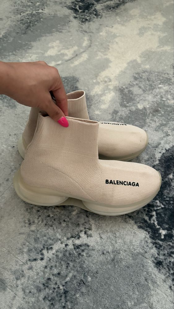 Balenciaga обувки