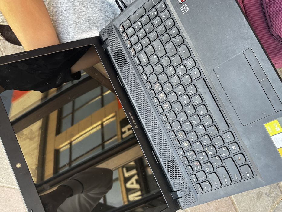 Ноутбук (Lenovo)