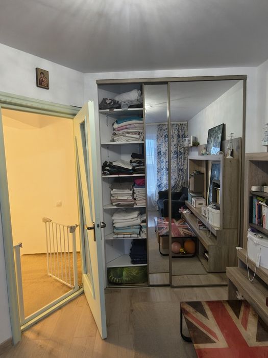 Inchiriez Apartament duplex 3 camere zona Gara