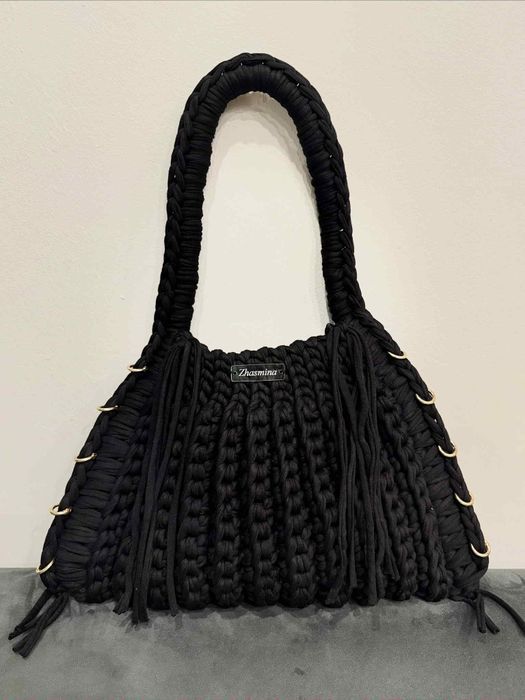 Ръчно плетена дамска чанта