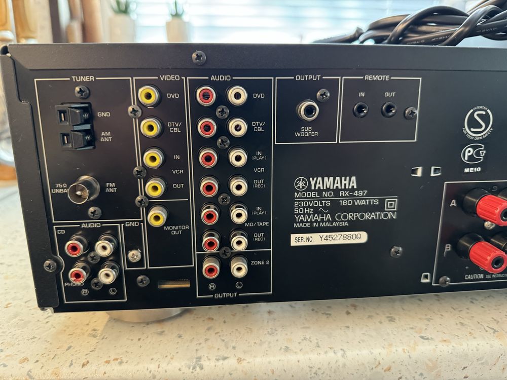 Yamaha RX-497 стерео