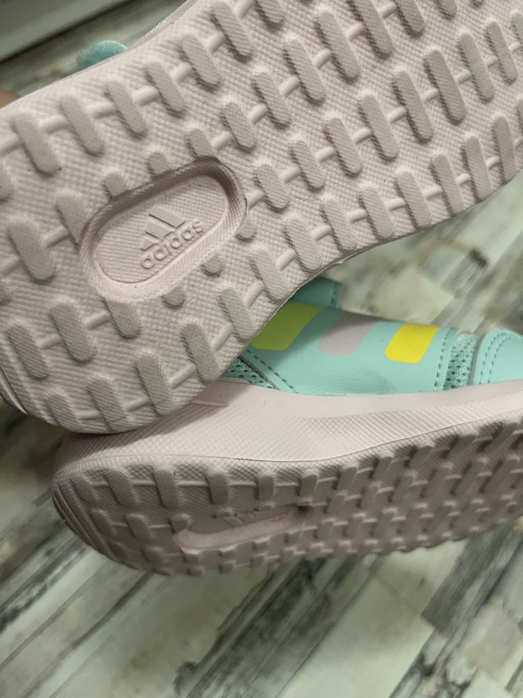 Маратонки Adidas бебе