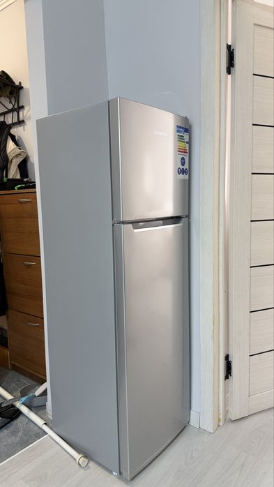 Продам холодильник в отличном состояний