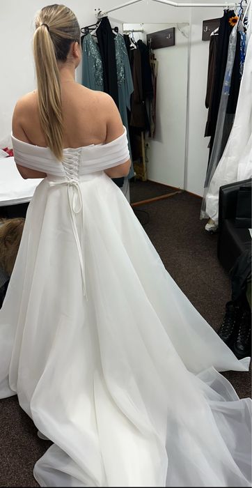 De vanzare rochie de mireasa marimea S/M