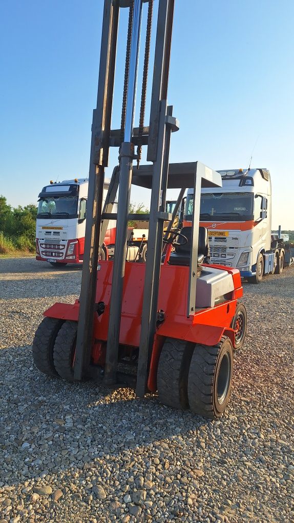 Stivuitor teren LINDE H35 catarg lat de 2 metri