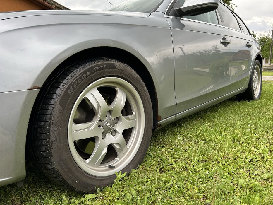 Audi A4 -2009 - automat