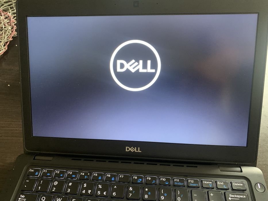 Vand laptop Dell