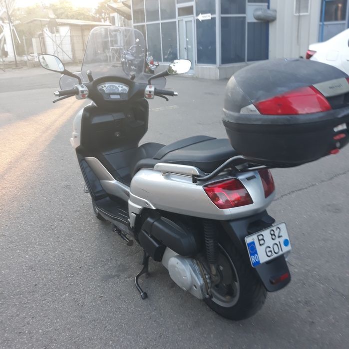 Vând Scuter Yamaha versity