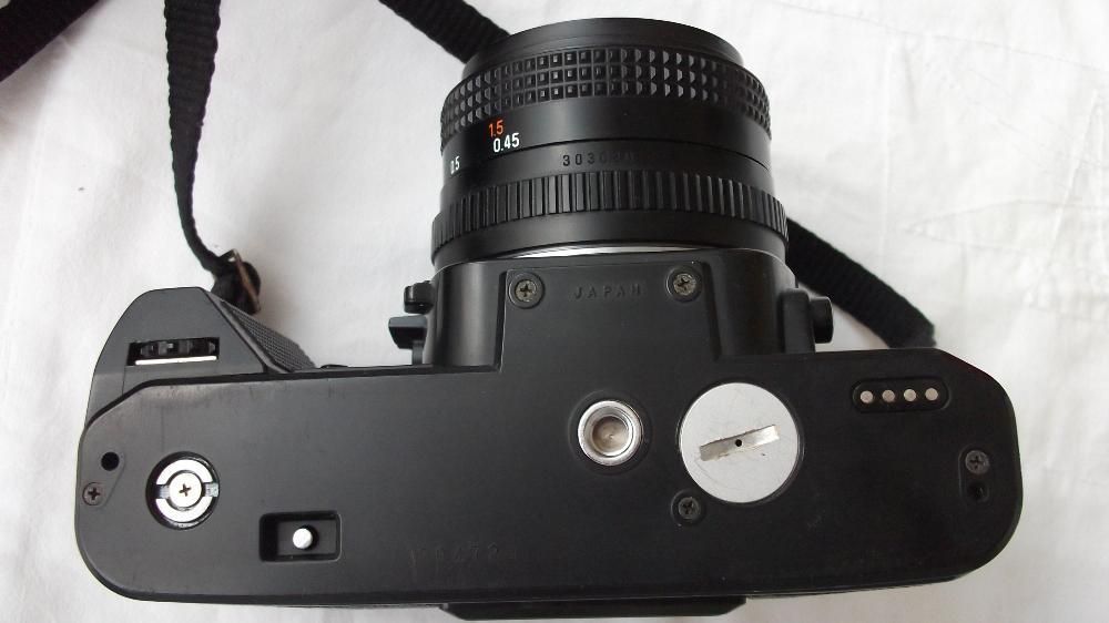 Фотоапарат произведен в Япония плюс светкавица