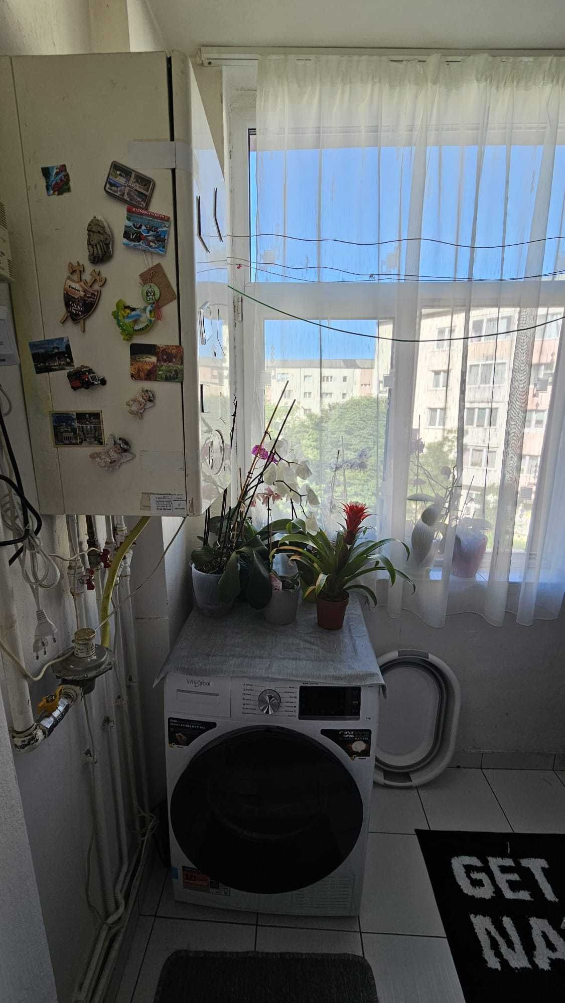 Apartament 2 camere decomandat, etaj 2, Sensul Vechi, utilat, parcare