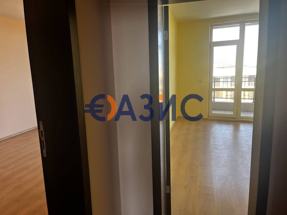 # 33516406 Двустаен апартамент в комплекс Луксор, Свети Влас . 6 ет,