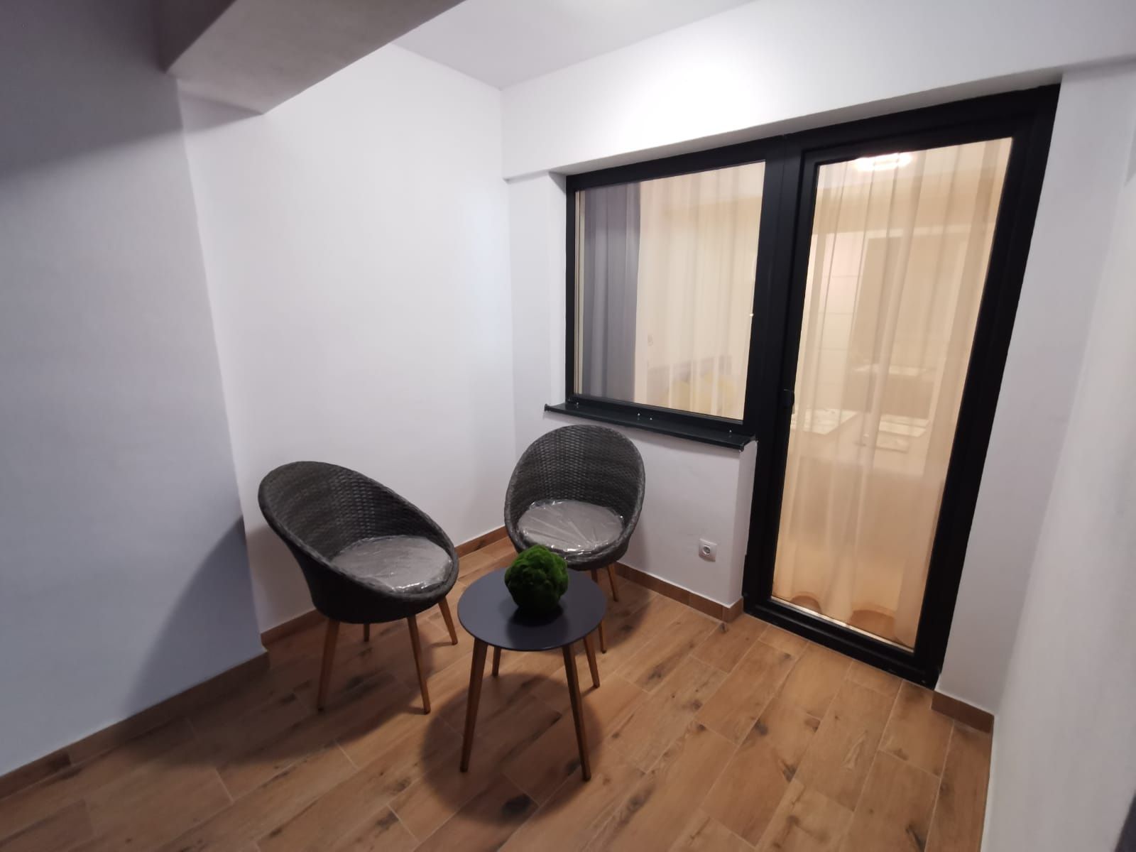 Proprietar vand ap. 2 camere, Mihai Viteazu 57 mp, finisat premium