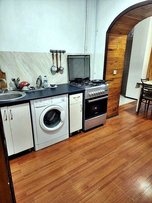 Ц- 2. (Алайский). Центр Города.