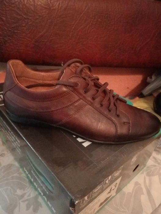 Pantoficu inchidere cu siret