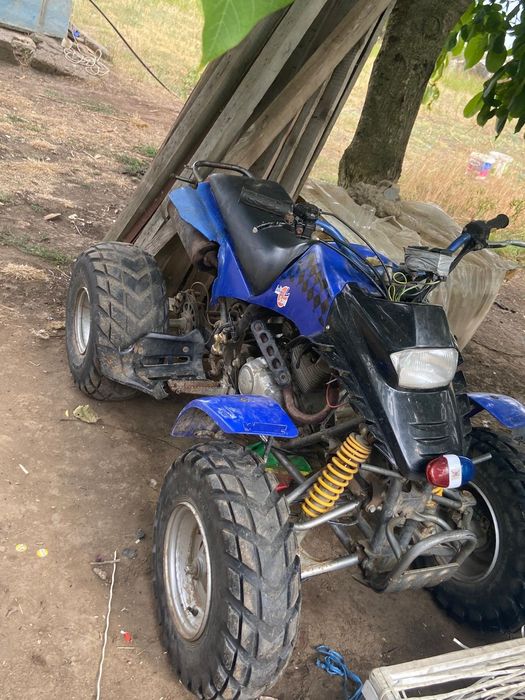 Vând ATV foarte bun