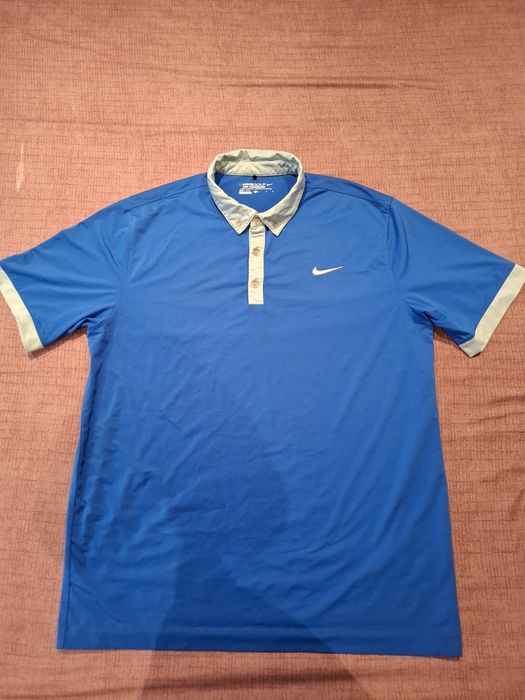 Tricoi de la Nike albastru