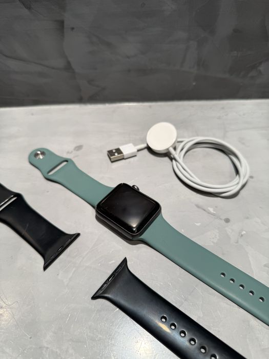 92% battery! Apple Watch series 3 42 mm