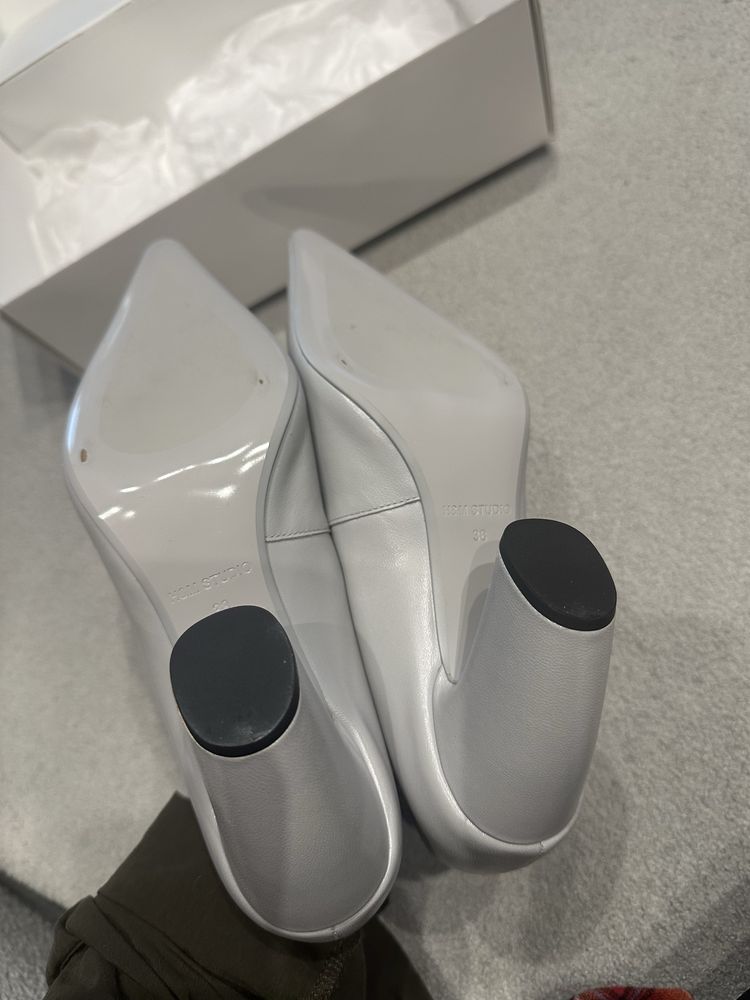 HM studio collection сиви обувки