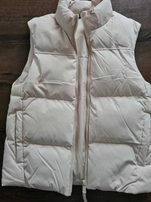 Мъжки бежов елек ZARA