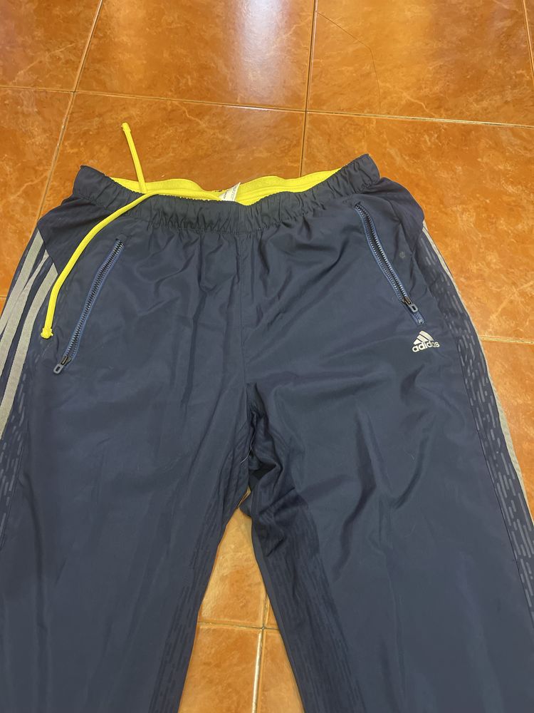 Мужской спортивный костюм Adidas . Новый
