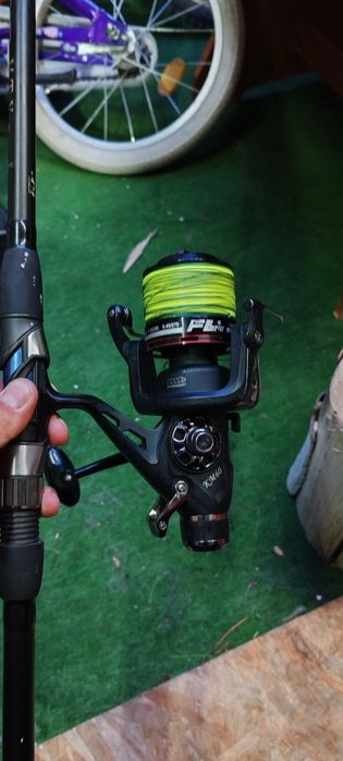 Vând 2 mulinete FL KM 60 FOLOSITE 1 SEZON