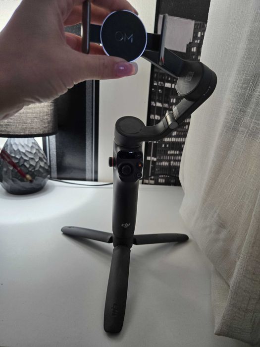 DJI Osmo Mobile 6