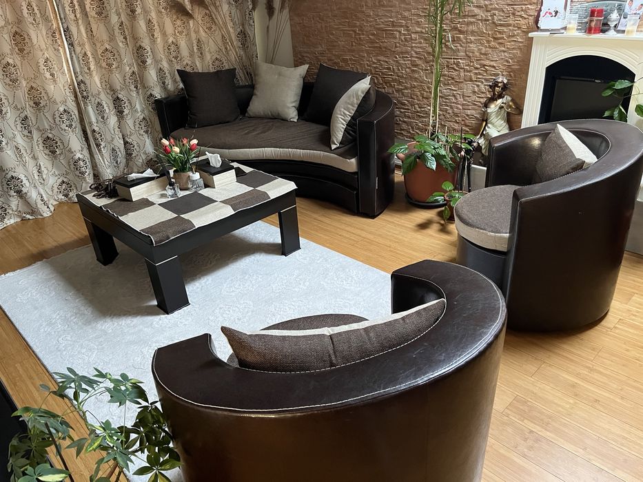 Vand canapea extensibila cu doua fotolii