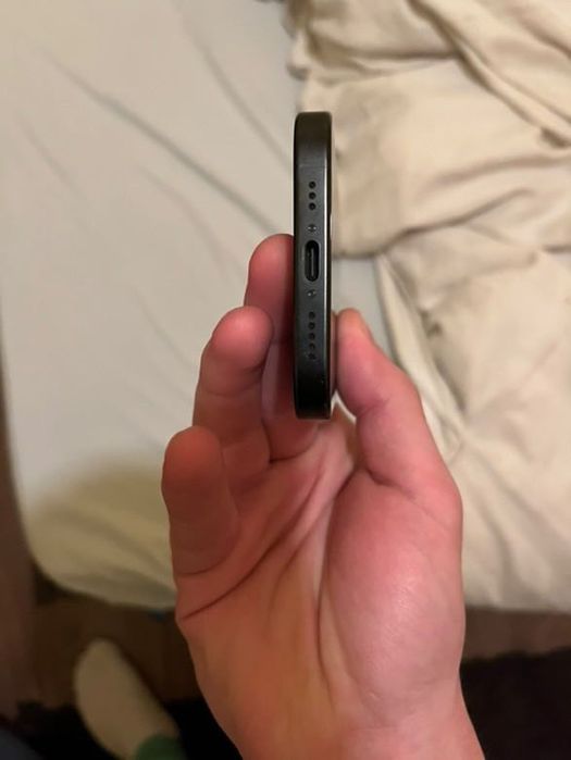 iPhone 16 pro 256Gb