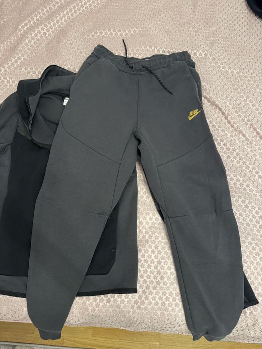 trening nike tech fleece