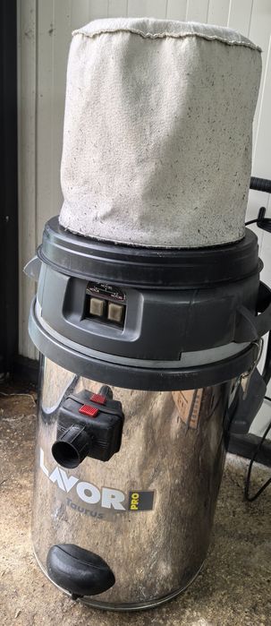 Тримоторна Прахосмукачка LAVOR pro