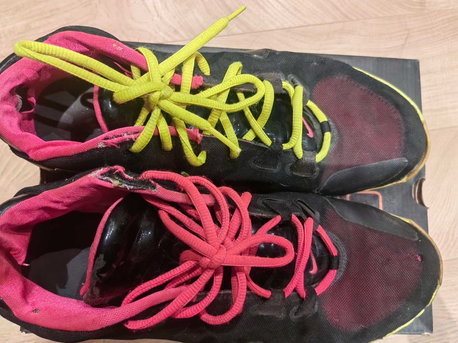 Маратонки NIKE 46 номер