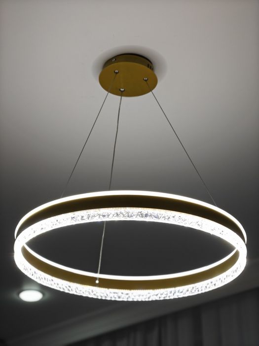 Продам Led  люстру