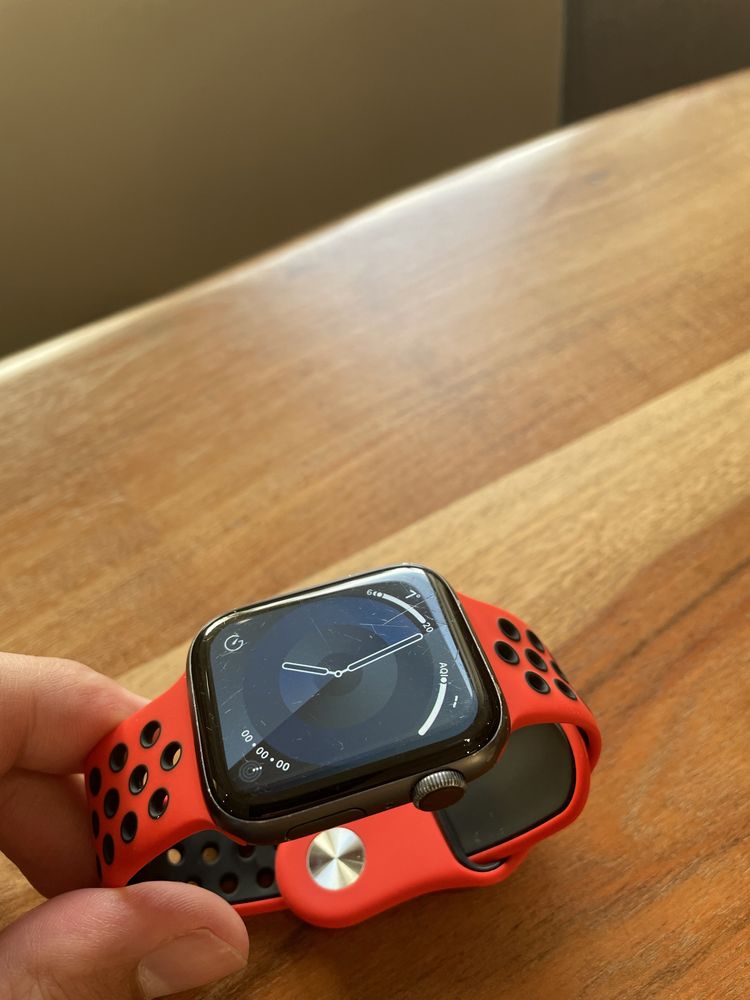 Apple watch 4 44mm GPS