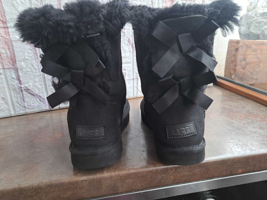 дамски ботуши,зимни обувки,боти,апрески,UGG номер38