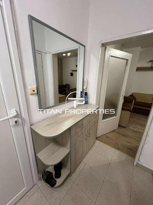 Тристаен апартамент, под наем, кв. Младост 1