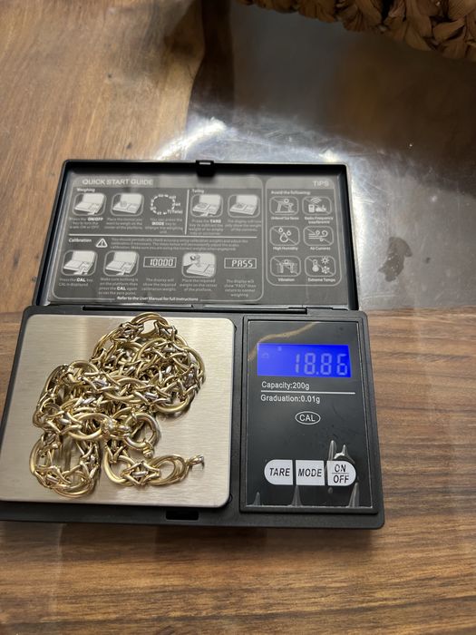 Красив златен синджир