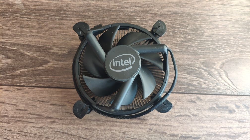Охлаждане за процесор intel i7