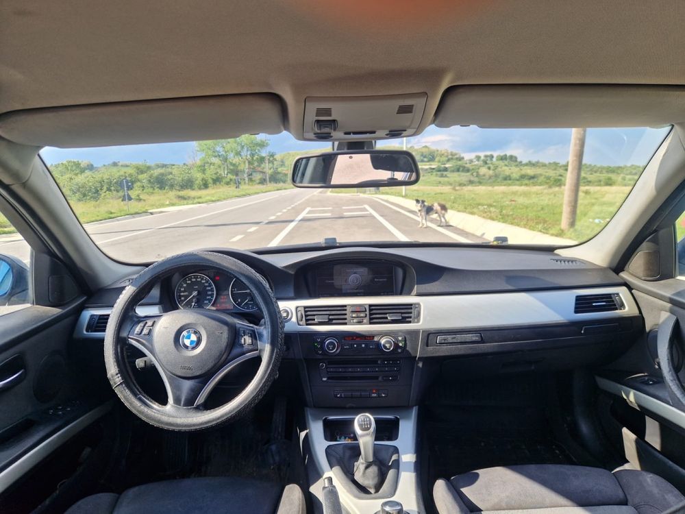 BMW E90 318D 143CP