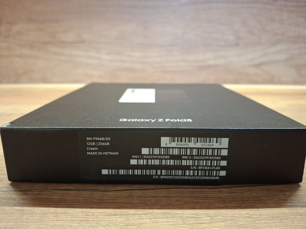 Samsung Galaxy Z Fold 5 Cream 256GB Запечатан!