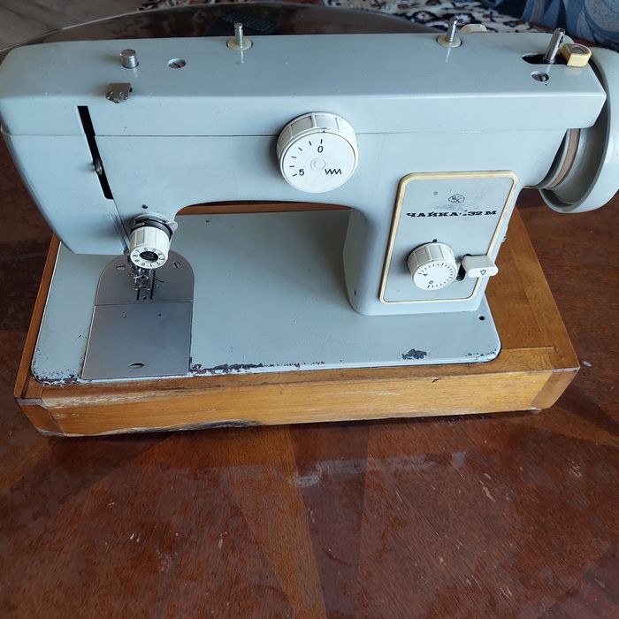 Продам швейную машину Чайка, состояние б/у