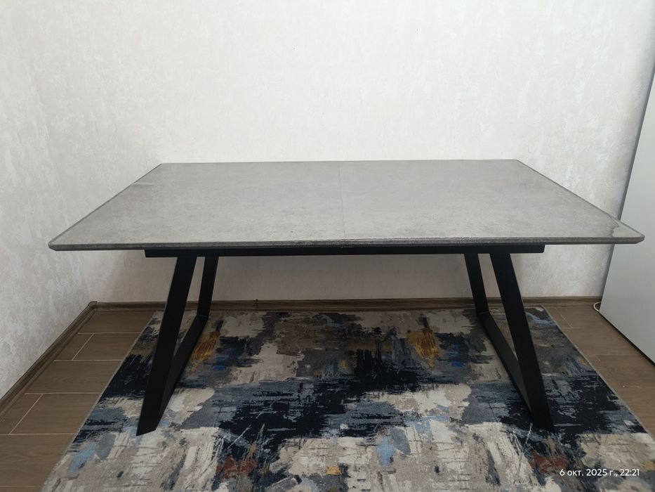 Качественные кухонный стол