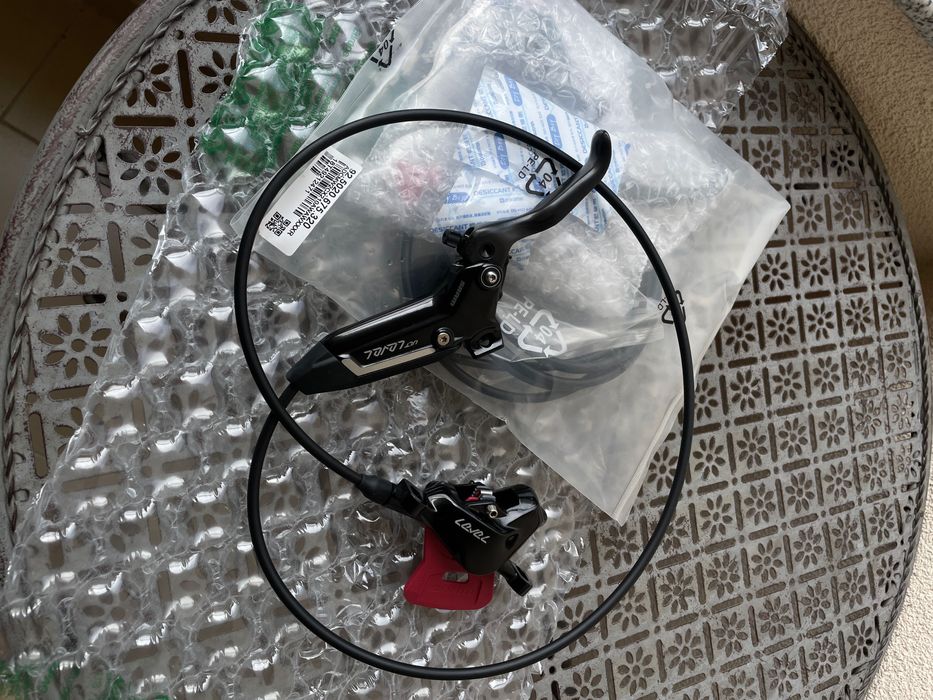 Комплект нови cпирачки SRAM Level Ultimate Stealth 2P 2-бутални