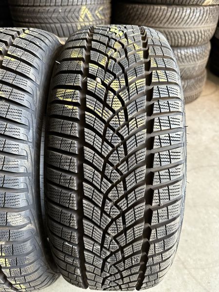 225/50/18 Goodyear 4piese