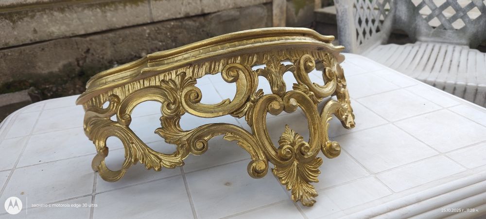 Страхотна Италианска полица за стена