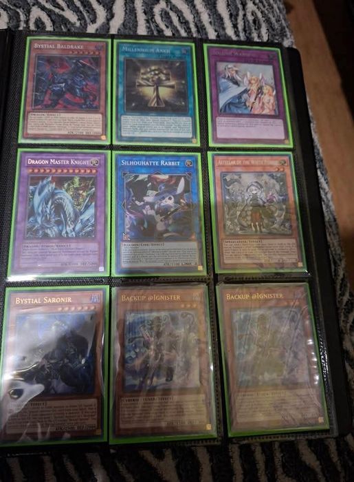 Продавам Yugioh сингли